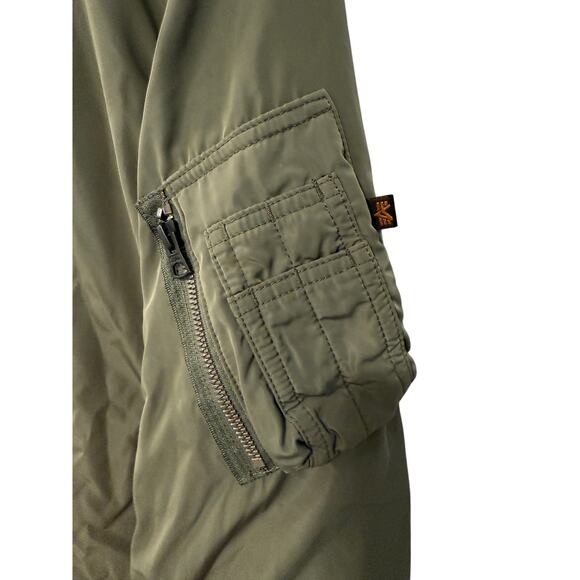 Alpha Industries M Bomber Flight Jacket MA-1 T-Shirt Liner Slim Japan Army Green - Picture 7 of 10